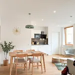Brunnen Apartments